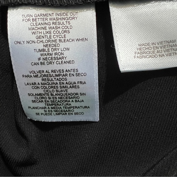 Anne Klein Black Blouse with Gold Logo Buttons Size: XL Great Condition! - Picture 7 of 8